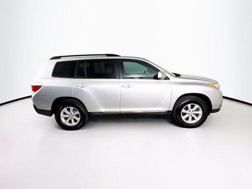 2012 Toyota Highlander SE