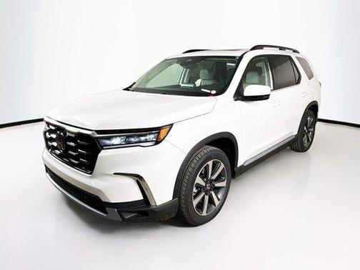 2025 Honda Pilot Touring 8-Passenger