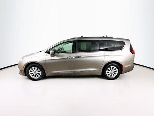 2018 Chrysler Pacifica Touring-L Plus