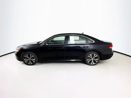 2021 Volkswagen Passat 2.0T SE