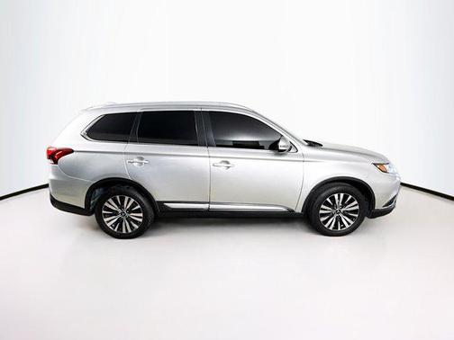 2020 Mitsubishi Outlander SEL