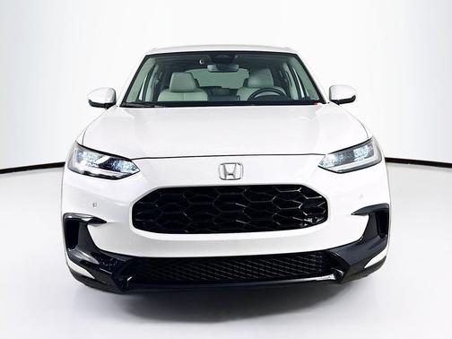 Platinum White Pearl 2027 Honda HR-V EX-L