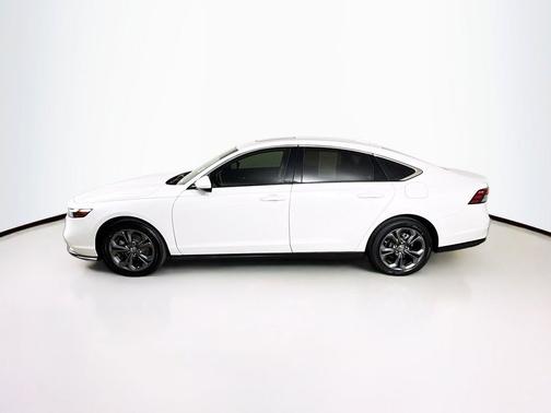 White 2023 Honda Accord EX