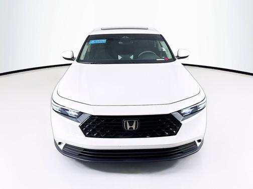 White 2023 Honda Accord EX