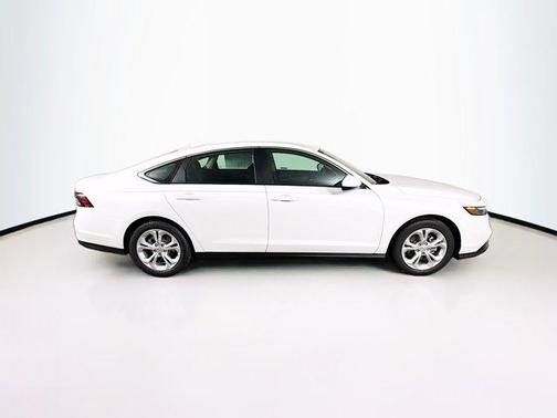 2025 Honda Accord LX 1.5T