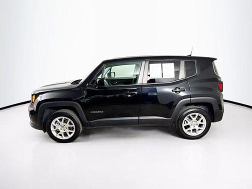 Black Clearcoat 2023 Jeep Renegade Latitude