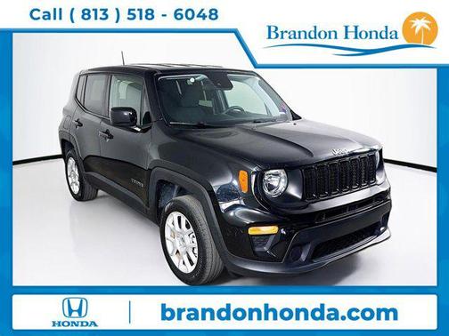 Black Clearcoat 2023 Jeep Renegade Latitude