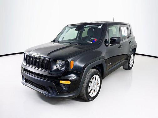 Black Clearcoat 2023 Jeep Renegade Latitude