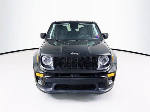 Black Clearcoat 2023 Jeep Renegade Latitude