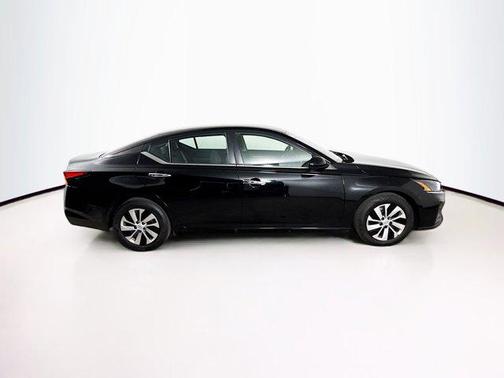 2023 Nissan Altima S FWD