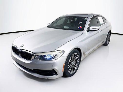 2019 BMW 530 530i