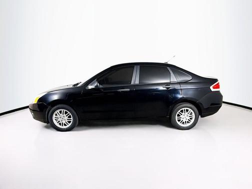 Black 2010 Ford Focus SE