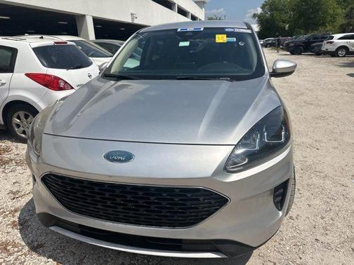 Ingot Silver 2020 Ford Escape SE