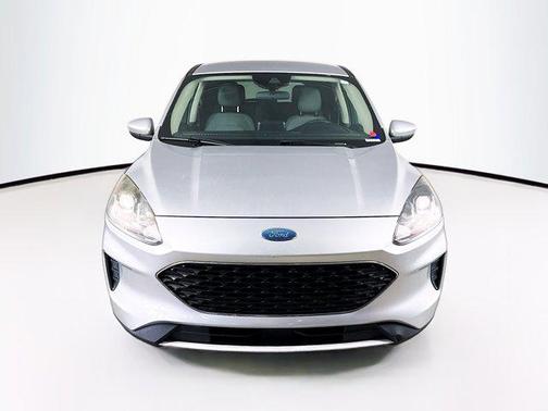 Ingot Silver 2020 Ford Escape SE