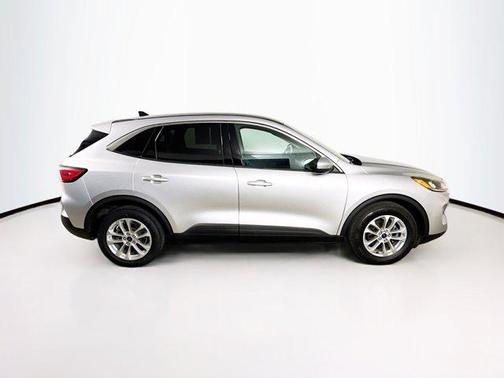 Ingot Silver 2020 Ford Escape SE