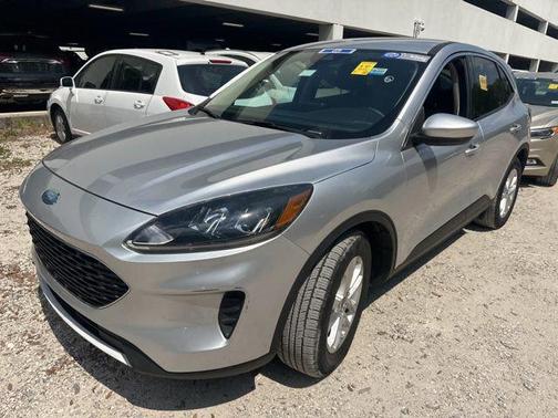 Ingot Silver 2020 Ford Escape SE