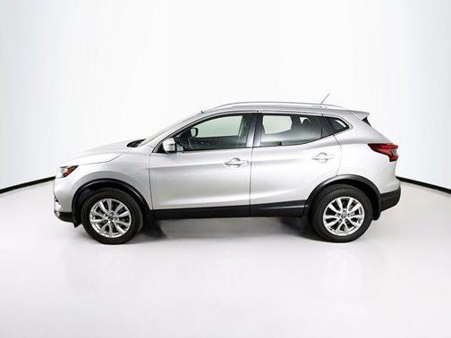 2022 Nissan Rogue Sport SV