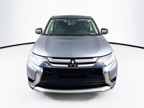 2017 Mitsubishi Outlander ES