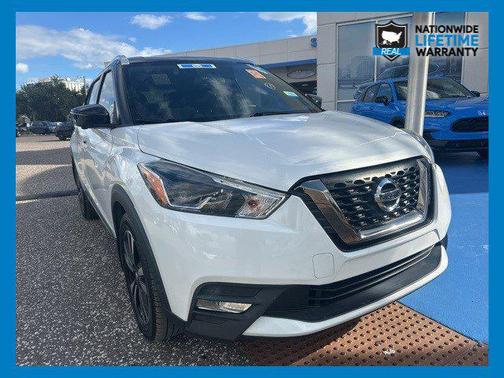 2019 Nissan Kicks SR
