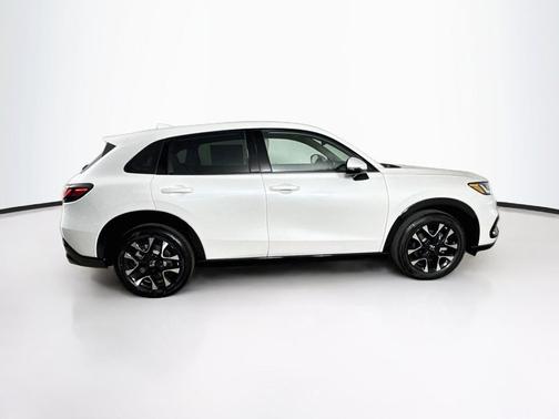 Platinum White Pearl 2027 Honda HR-V EX-L