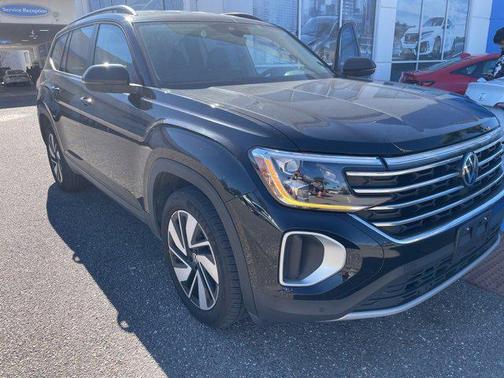 2024 Volkswagen Atlas 2.0T SE w/Technology 4MOTION