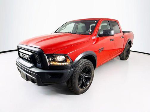 2024 RAM 1500 Classic Warlock Crew Cab 4x2 5'7' Box