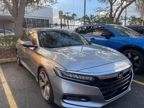 2019 Honda Accord Touring 2.0T