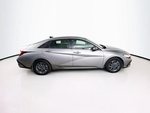 2025 Hyundai ELANTRA HEV Blue