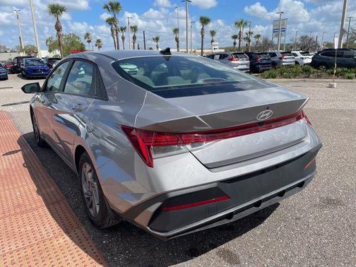 2025 Hyundai ELANTRA HEV Blue