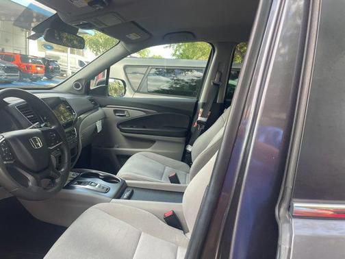 Gray 2021 Honda Pilot 2WD EX