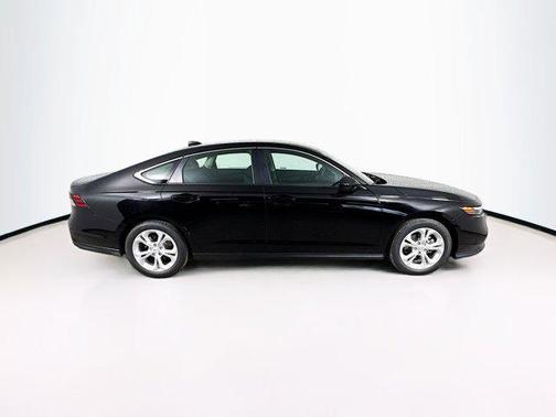 2025 Honda Accord LX 1.5T