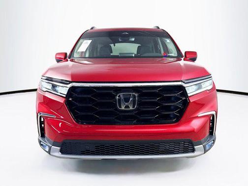 2023 Honda Pilot Touring 8-Passenger
