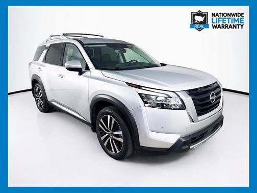 2024 Nissan Pathfinder Platinum FWD
