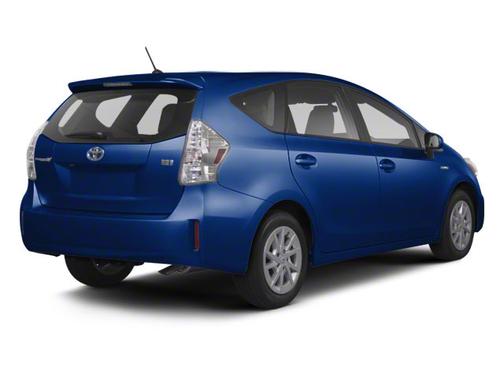 2013 Toyota Prius v Five