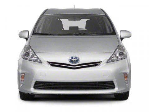 2013 Toyota Prius v Five