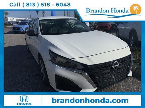 Glacier White 2024 Nissan Altima S FWD