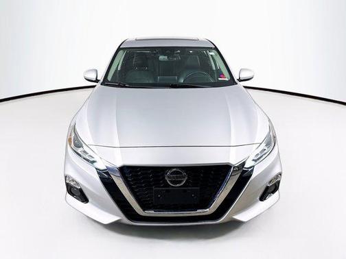 Brilliant Silver Metallic 2020 Nissan Altima 2.5 SL