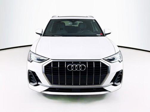 2024 Audi Q3 Premium 45 TFSI S line quattro Tiptronic