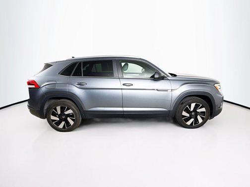 2024 Volkswagen Atlas Cross Sport 2.0T SE w/Technology 4MOTION