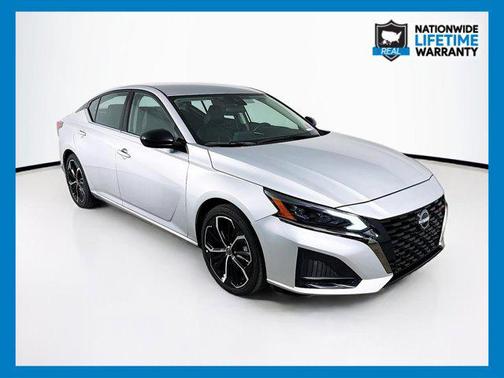 2024 Nissan Altima SR FWD