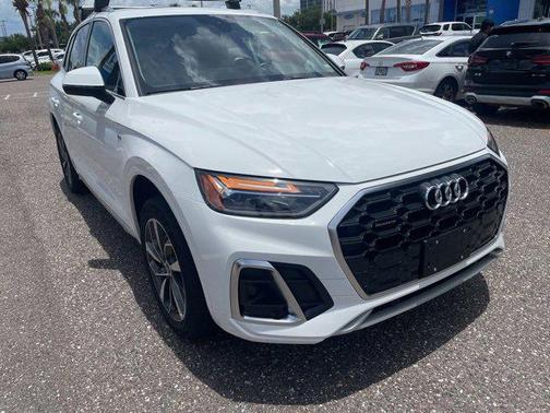 2024 Audi Q5 45 S line Premium Plus