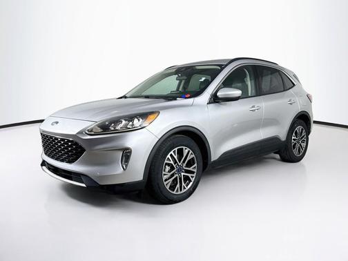 Ingot Silver 2020 Ford Escape SEL