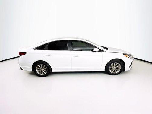 Quartz White Pearl 2019 Hyundai SONATA SE