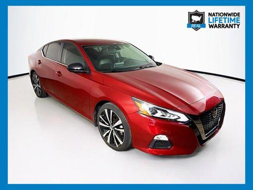 2022 Nissan Altima SR FWD