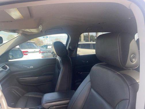 2023 GMC Acadia FWD SLT