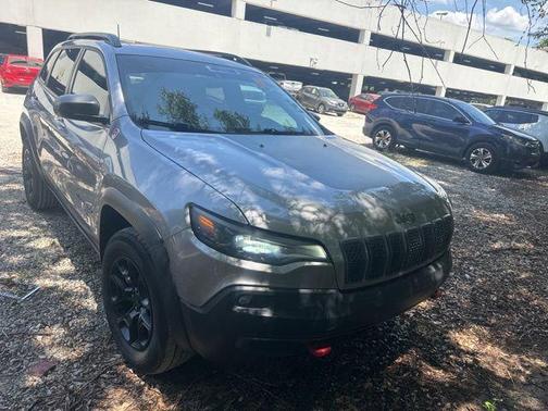Billet Silver Metallic Clearcoat 2019 Jeep Cherokee Trailhawk Elite