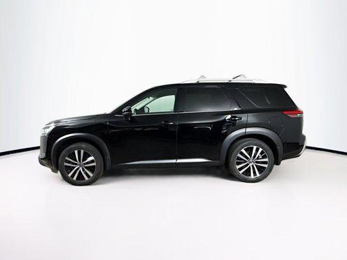 2024 Nissan Pathfinder Platinum FWD