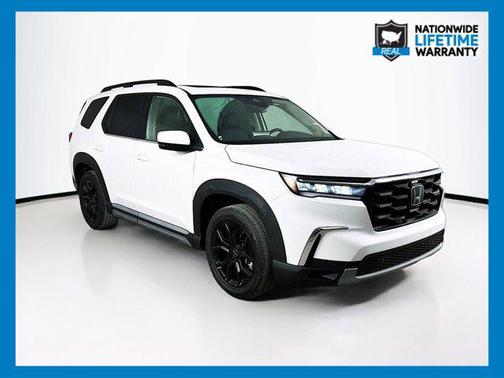 2025 Honda Pilot Touring 8-Passenger