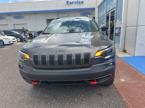2022 Jeep Cherokee Trailhawk