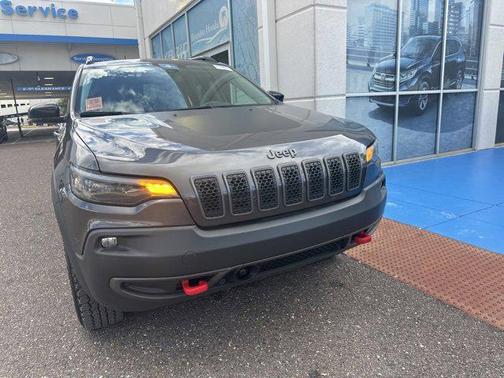 2022 Jeep Cherokee Trailhawk